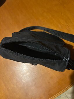 trapstar bag - 3