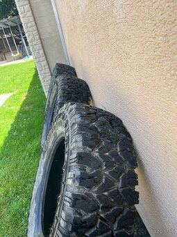 Predám 245/70 R17 - 3