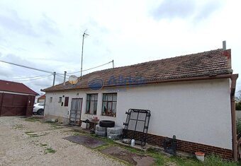 Stavebný pozemok v obľúbenej časti mesta - s domom na zbúran - 3