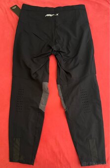 Športové nohavice - 3