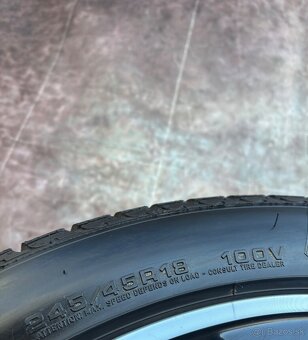 Originální alu kola Mercedes-Benz V-Klasse 245/45/18 zimní - 3