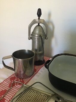 SMALTOVANý PEKáč,OBRUS S LUD.MOTíVOM - 3