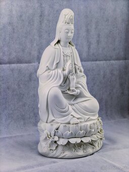 Buddha Guan yin čínskej bódhisattvy súcitu a milosrdenstva - 3
