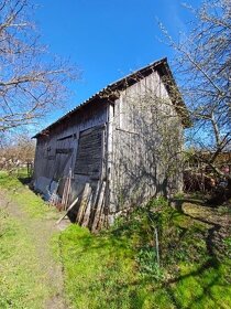 Starší vidiecky dom v obci Slanská Huta - 3