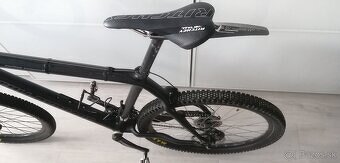 Predám karbónový horský bicykel ZNÍŽENÁ CENA - 3