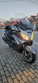 Suzuki Burgman 650 Executive - 3