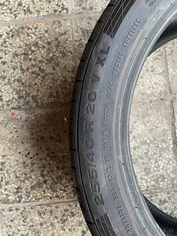 Predám letné pneu 255 / 40 R20 - 3