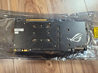 ASUS ROG STRIX GAMING GTX1080 - 3