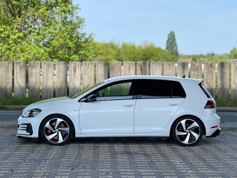 Volkswagen Golf GTI - 3