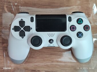 PS4 ovládače (biely, čierny) - 3