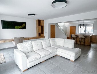 PRENÁJOM – NOVOSTAVBA DOMU V ŽILINE (Univerzitné mestečko) - 3