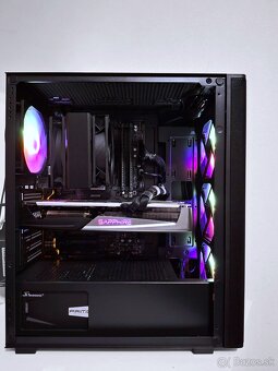 Intel I7 6700K/ RX 5700XT/ 32GB DDR4/ NVME+HDD/ 650W GOLD - 3