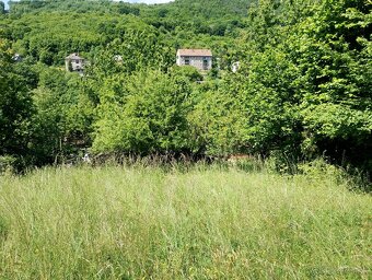 Dom vhodný na chalupu pod horou v okrese Poltár. - 3