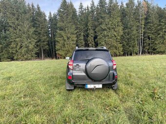 Toyota RAV4 - 3