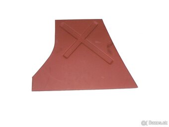 Tatra 613 - podlahy pod autobaterii - 3