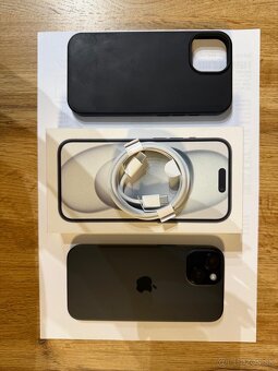 iPhone 15 - 3