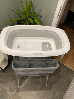 Twistshake vanička so stojanom a doplnkami - 3