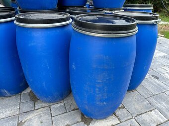 Plastový sud 120 l - 3