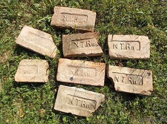 staré značené tehly - 3