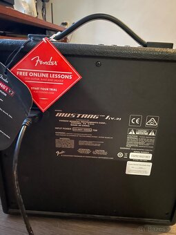 Predám fender malo používanú gitarové kombo - 3