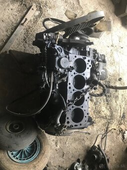 4D56 2.5 73kw pajero - 3