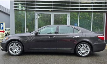 Lexus Ls460 v8 - 3