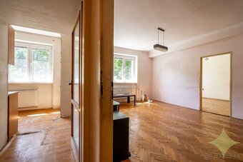 Exkluzívne na predaj 4izbový byt o výmere 87m2 v pôvodnom st - 3