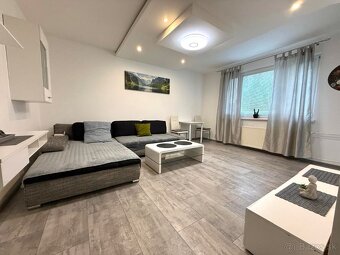 PRENÁJOM: MODERNE ZREKONŠTRUOVANÝ 2-IZBOVÝ BYT NA ROZKVETE - 3