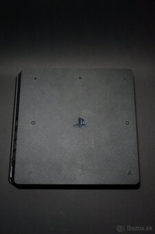 Sony PlayStation 4 (CUH-2216B) - 1TB - 3