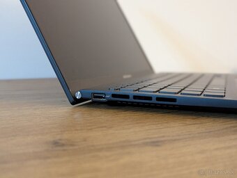 ASUS Zenbook 14 UM3402YA-KP395W Jade Black celokovový - 3