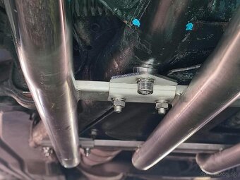 Držiaky na spodný rám BMW X5 E53 - 3