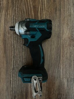 Rázový uťahovač zn.Makita typ DTW285 - 3