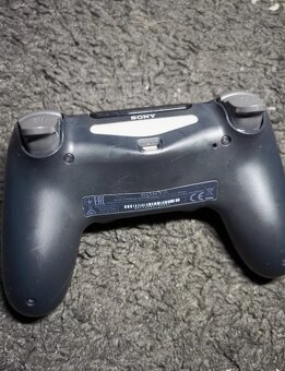 Ps4 ovládač - 3