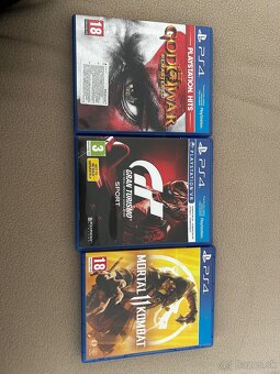 PlayStation 4 Slim s volantom Logitech G29 a 2x ovládač - 3
