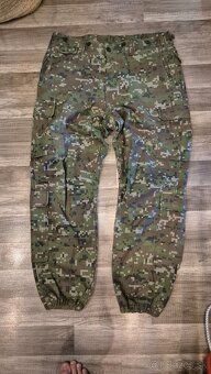 Predám vojenské maskáče vz. 2007 - 3
