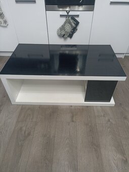 Konferenčný stolík - 3