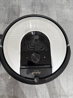 iRobot Roomba i7 Light Grey - 3