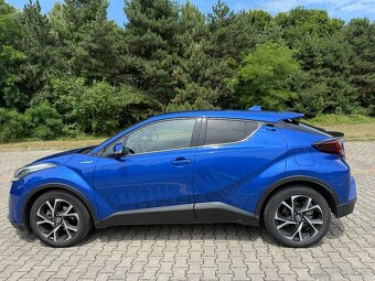 Toyota CHR 1.8 Hybrid 2021 rok - 3