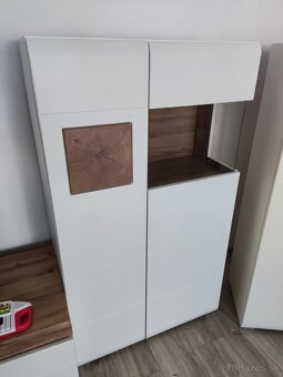 Darujem 2x skrinky do obývačky - 3