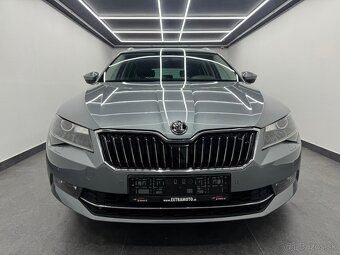 Superb Combi 2,0 TDI Style 110kW Ťazné Top stav - 3