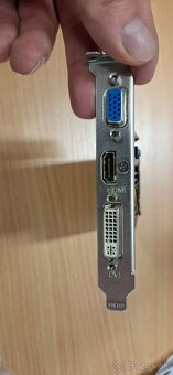 Graficka karta Gigabyte GeForce GT 610 2GB - 3