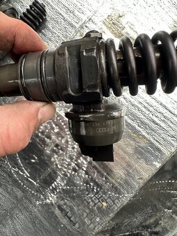 Vstrekovacie trysky 2.0TDI BMM, BMP 038130073BQ 0414720312 - 3