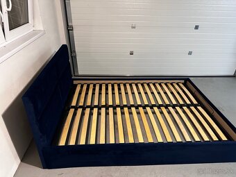 Čalúnená posteľ 140x200 - 3