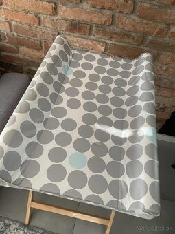 Prebaľovací pult - 3