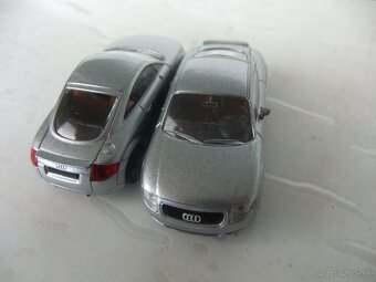 Predam plastik auticka od HERPA v mierke 1:87 - 3