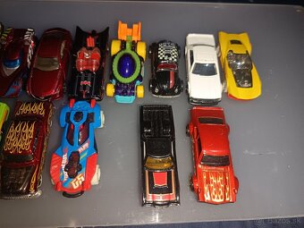 Predám autíčka Hotwheels 2 - 3