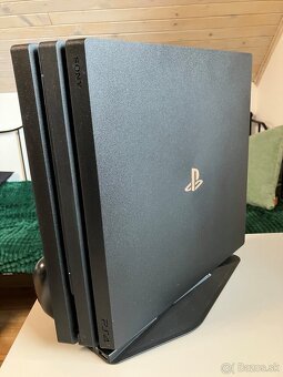Predám PS 4 PRO - 3