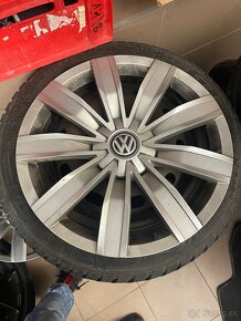 PUKLICE VW R17 - 3
