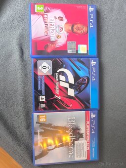 Playstation 4 1000GB - 3