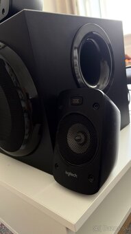 Logitech z906 - 3